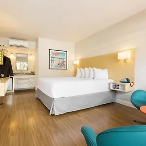 The Thunderbird Hotel